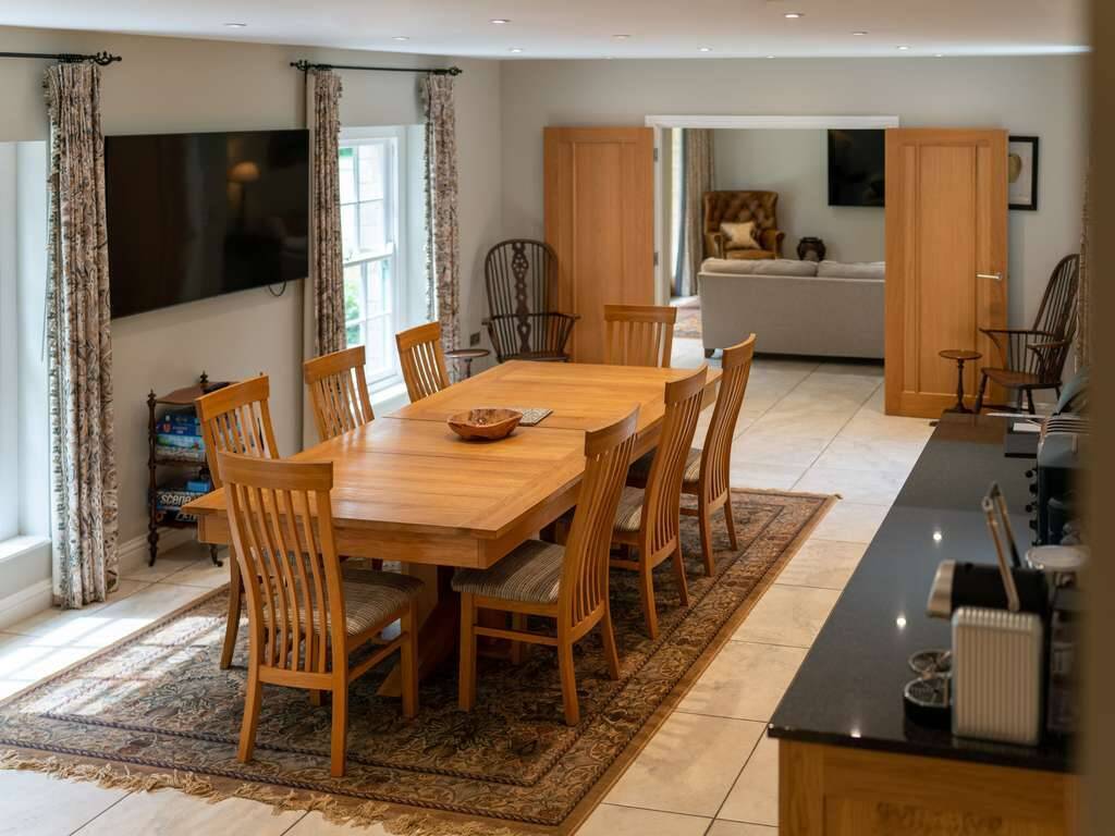 GRAND THREE BEDROOM COTTAGE
