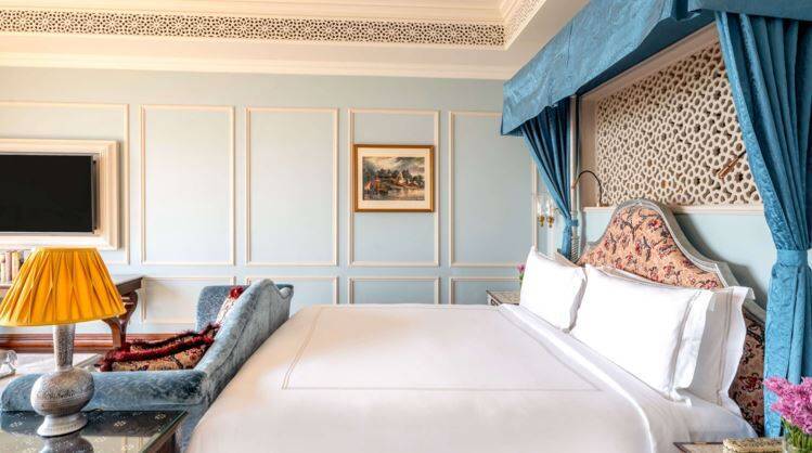 LAKESHORE SIGNATURE - NON ISLAND ROOM