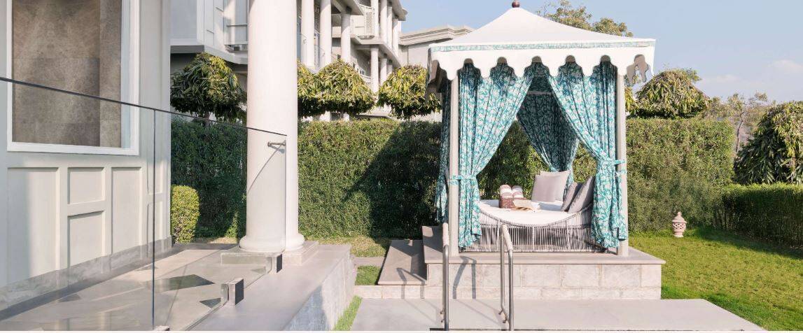 FLAMINGO SIGNATURE ROOM WITH PLUNGE POOL KING