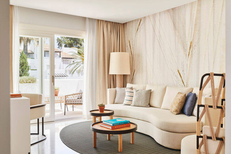 Deluxe Junior Garden View Suite