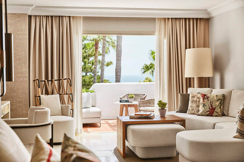 Grand Junior Suite Partial Sea View
