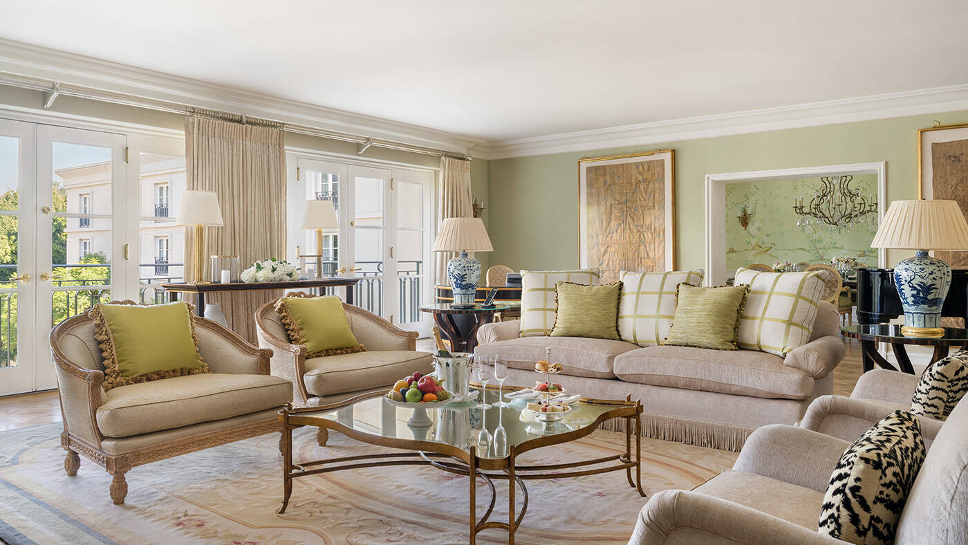 Pennisula Suite 