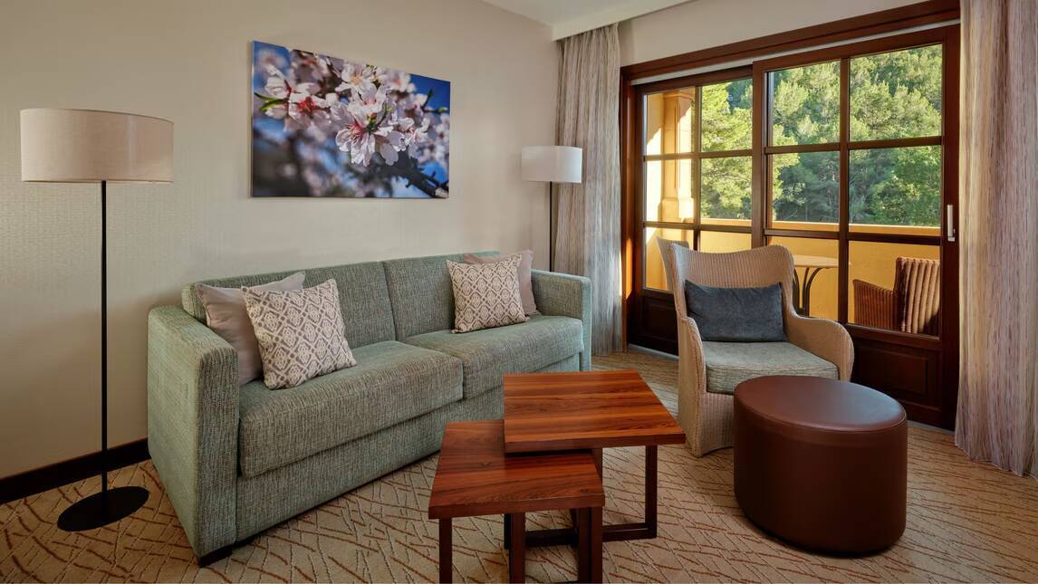 Junior Suite, Sofa Bed, Resort View, Balcony