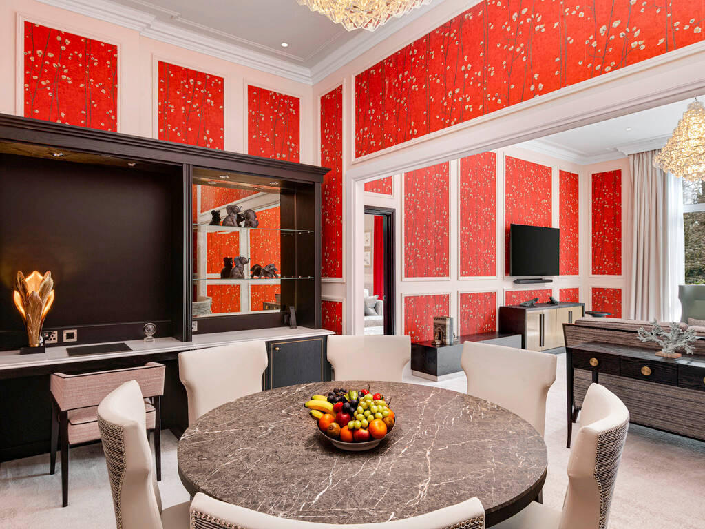 FAIRMONT ONE BEDROOM TERRACE SUITE