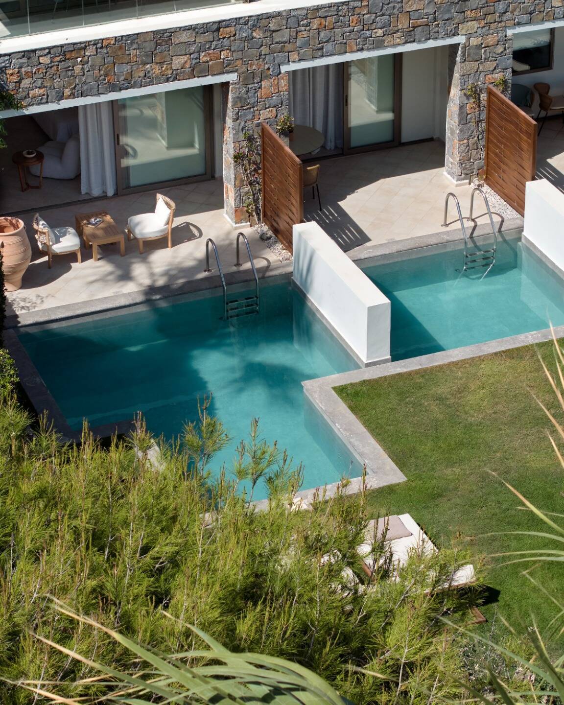 SWIM UP TWO BEDROOM SUITE