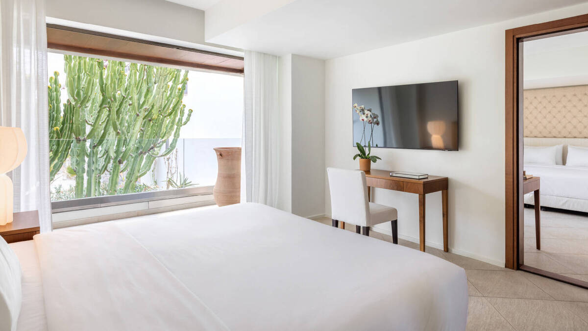 TWO BEDROOM SUITE