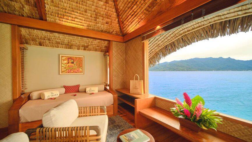  Taha'a Premium Overwater Suite