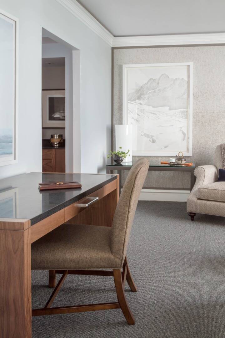 LUXURY ONE BEDROOM SUITE