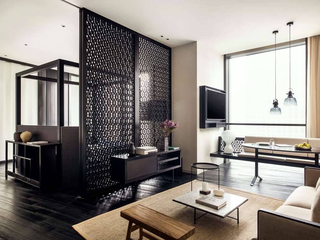 APARTMENT 80