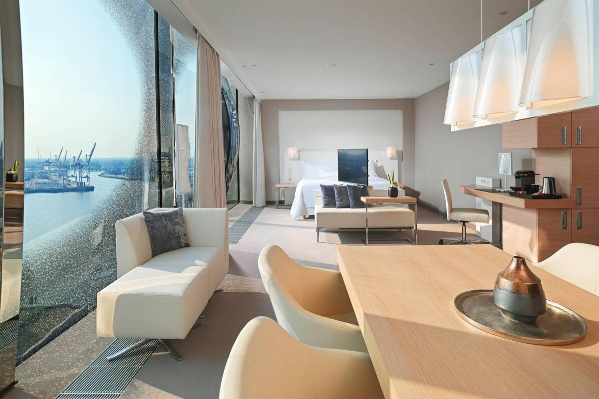 ELBPHILHARMONIE KING SUITE