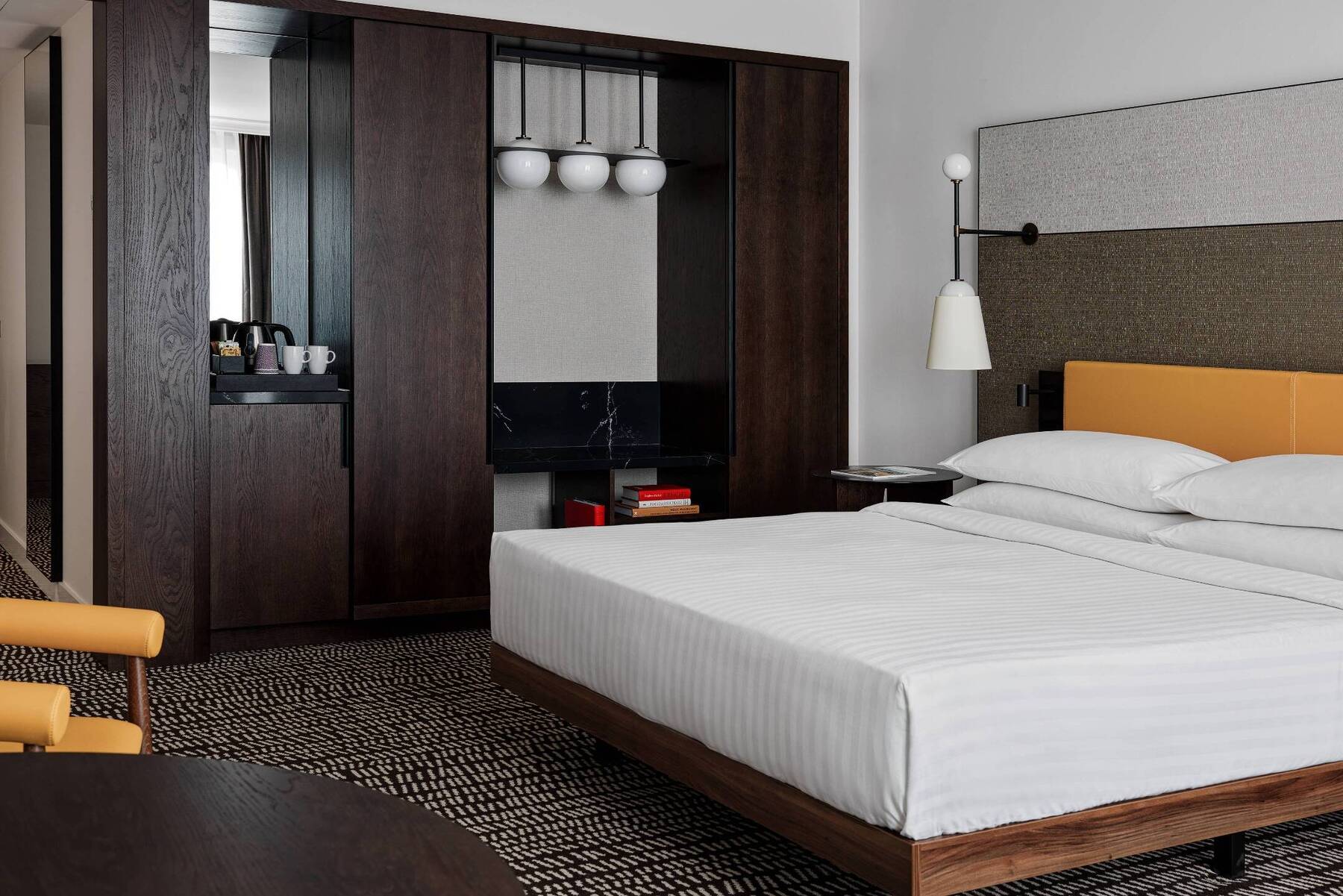 SUPERIOR LARGER KING ROOM