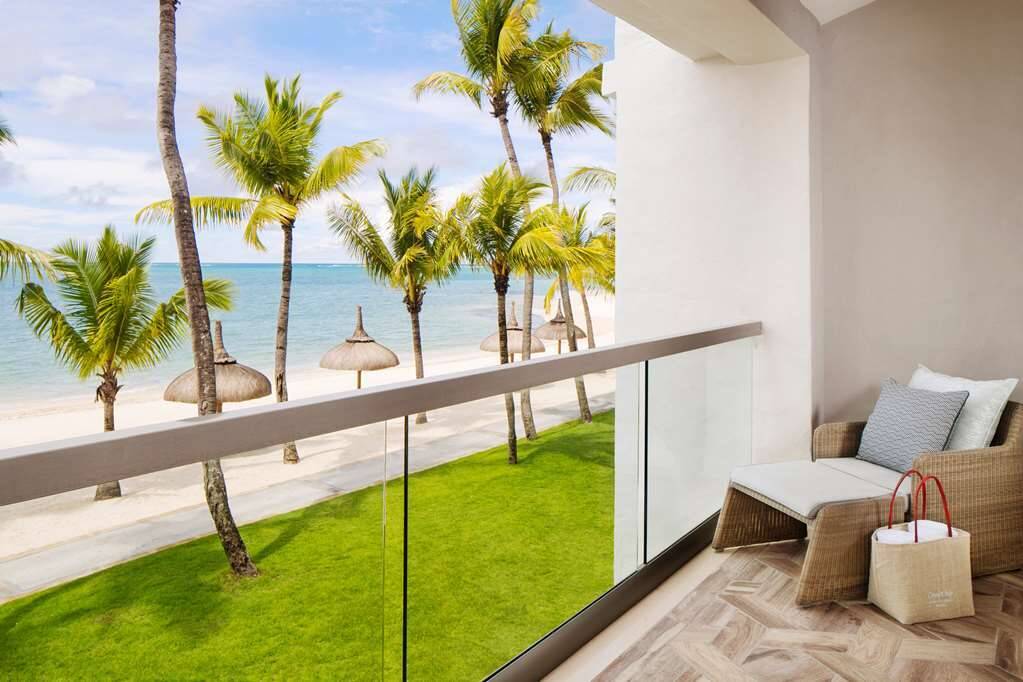 Beach Front Balcony Queen Room