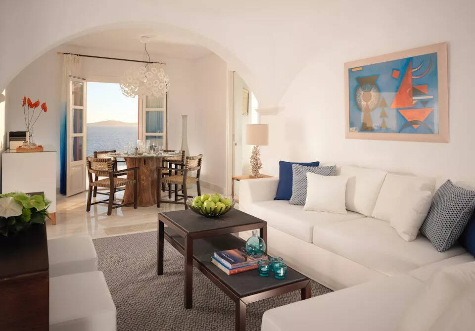 Deluxe Suite with Private Pool
