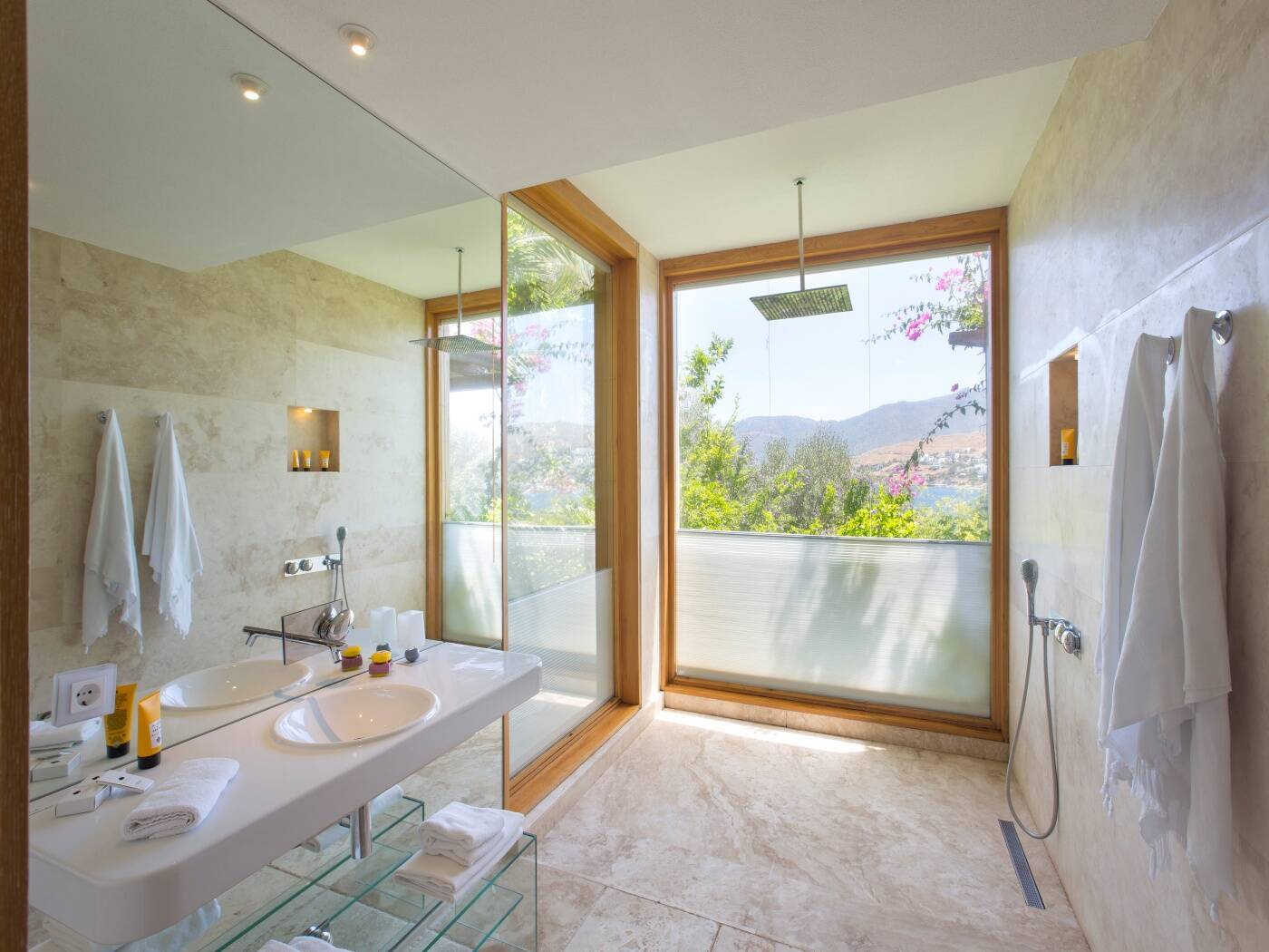 Sea View Suite