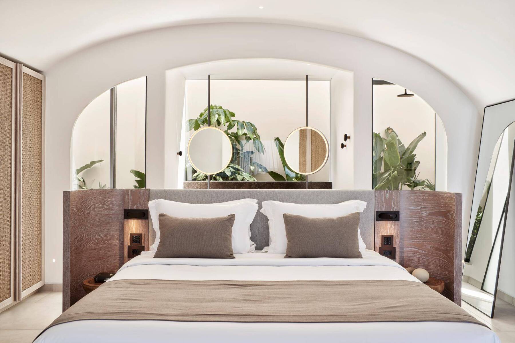 Hideaway Pool Suite
