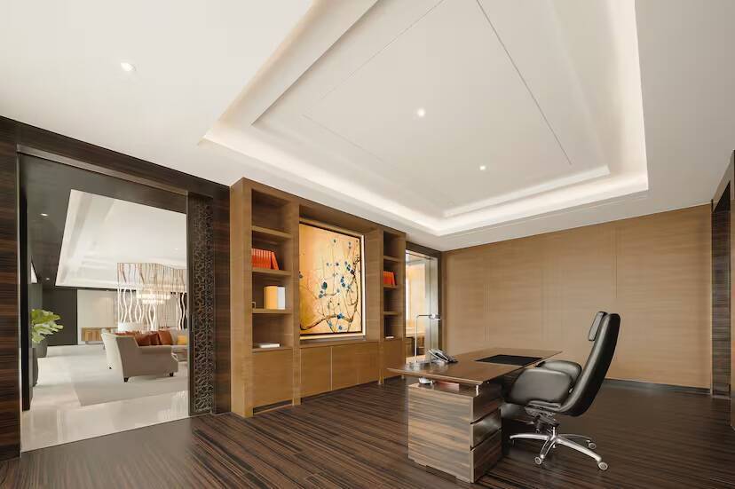 Presidential Suite Red Level