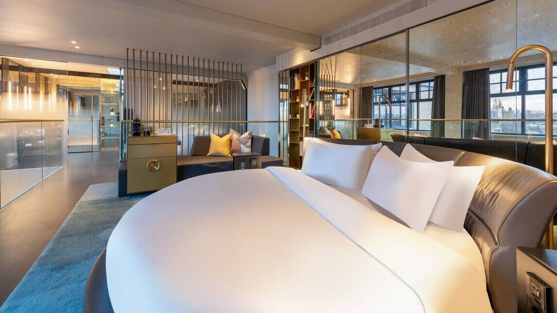 Penthouse I Bank