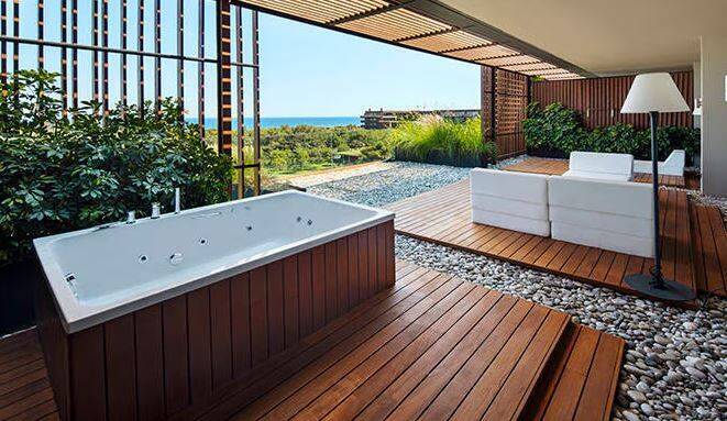 ROYAL SUITE FAMILY GARDEN