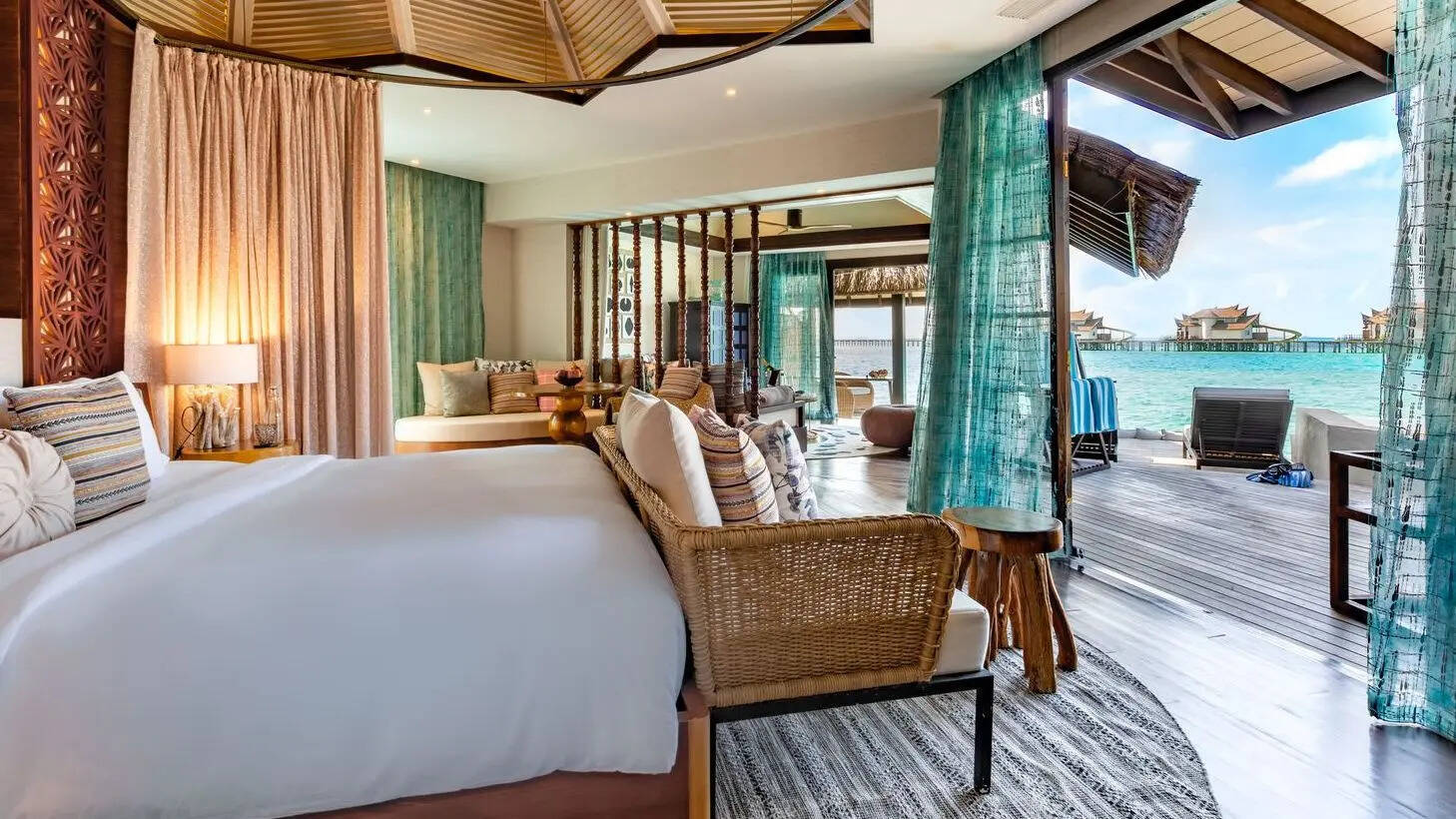 Ocean Pool Suite with Slide