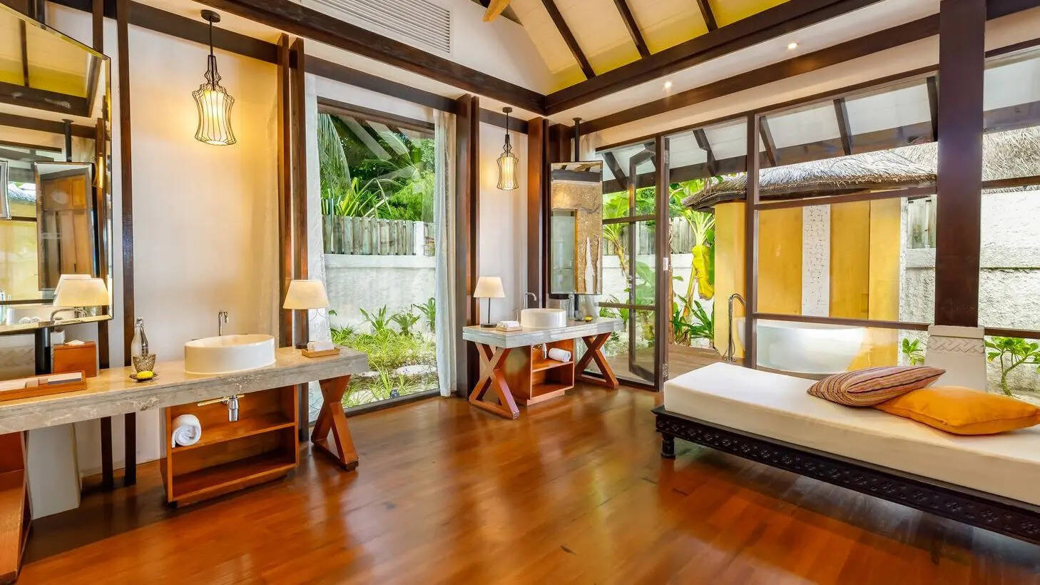 Earth Pool Pavilion Two Bedroom