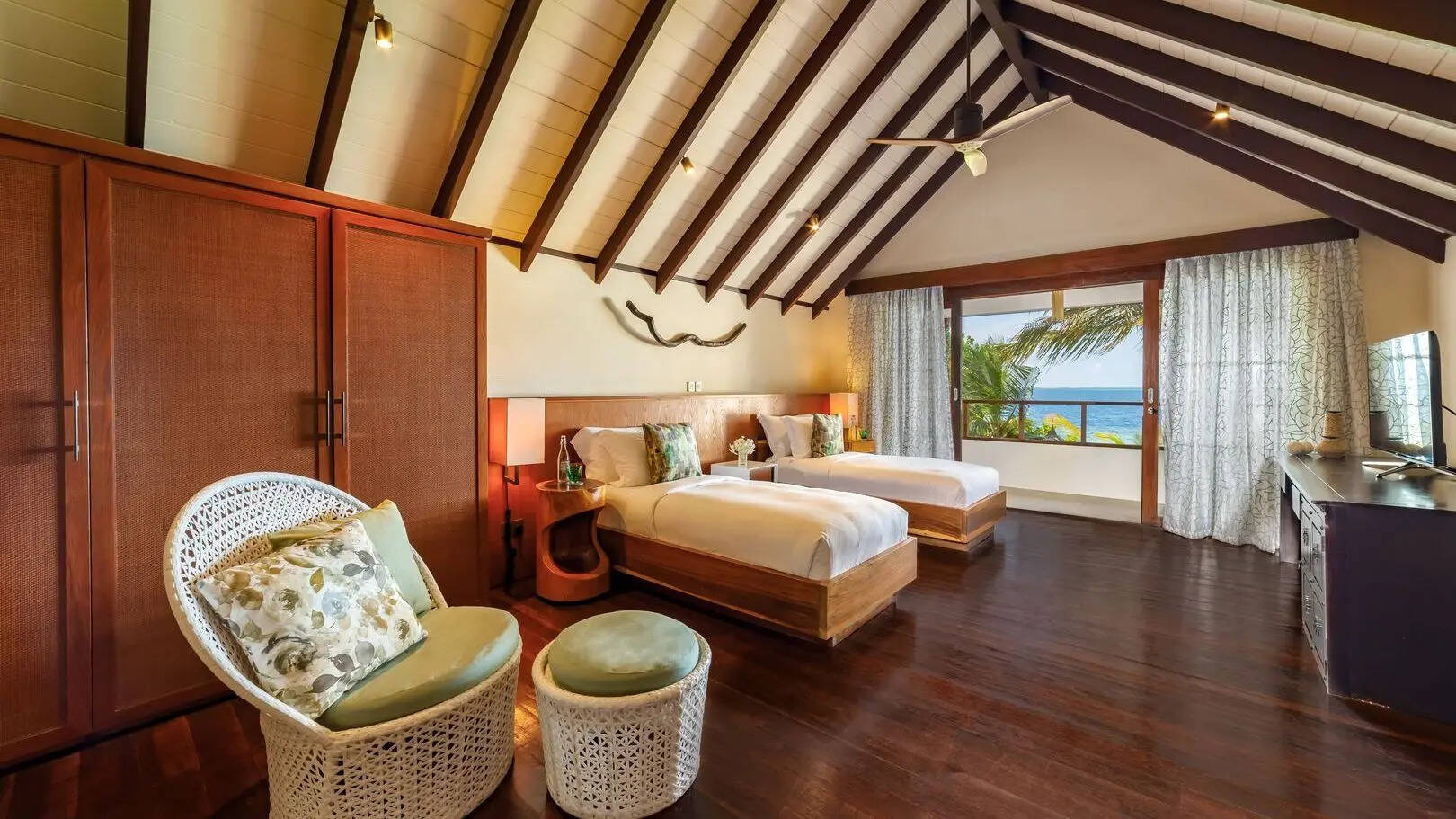 Earth Pool Reserve Two Bedroom