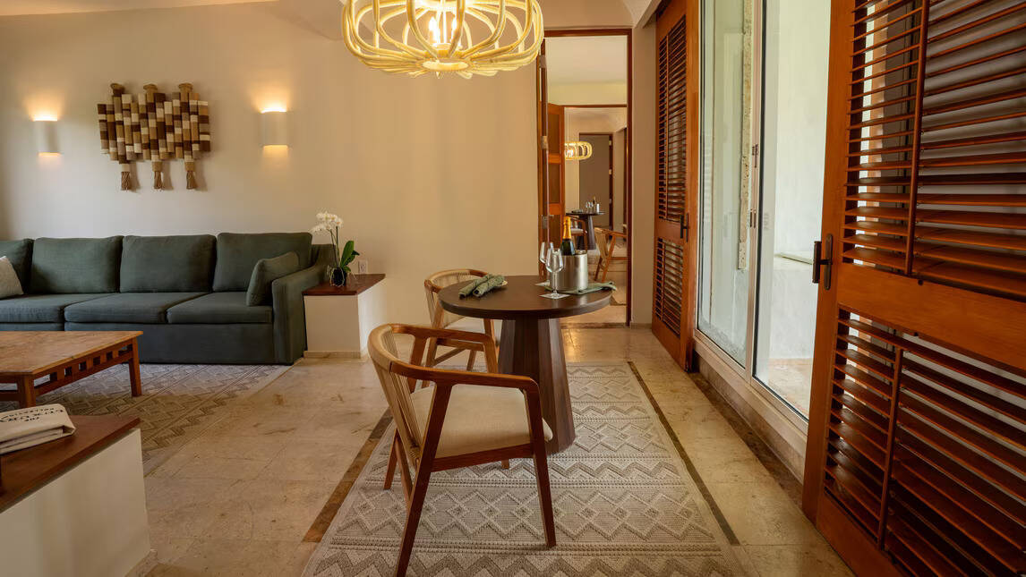 Butler Service Master Two Bedroom Presidential Suite Oceanfront Private pool