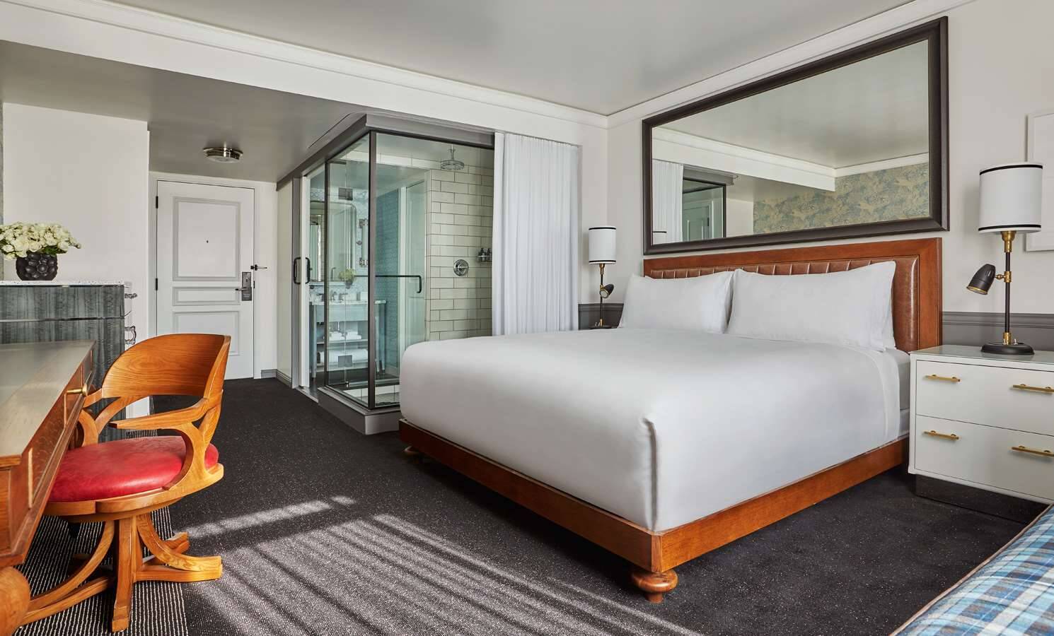 ACCESSIBLE BAY VIEW KING ROOM