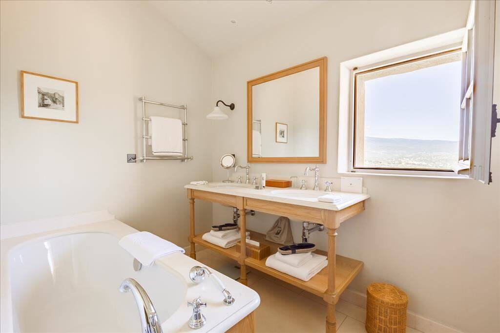 Prestige Ventoux Room