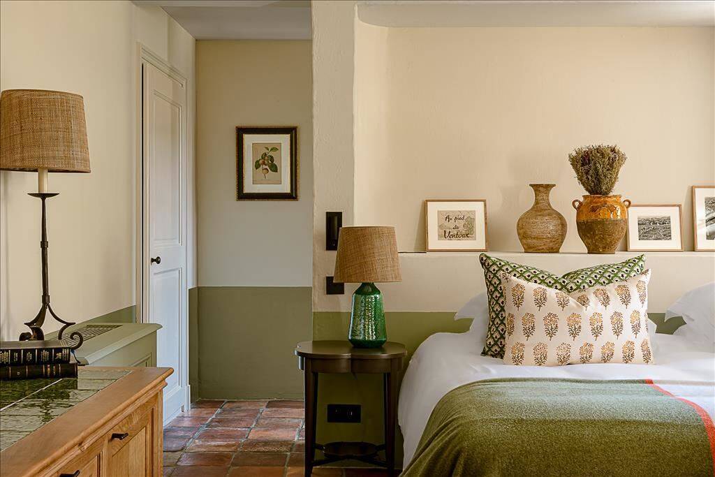 Prestige Room