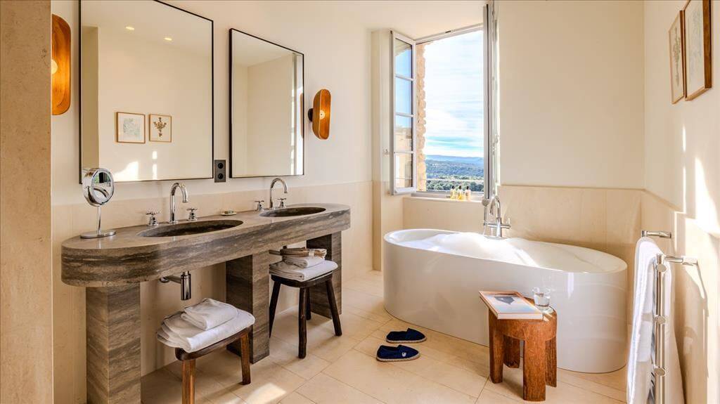 Prestige Room