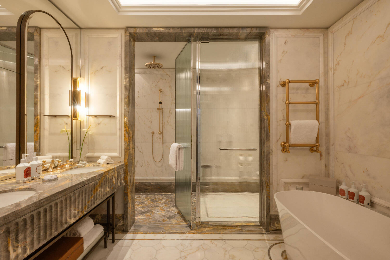 Chigi Suite