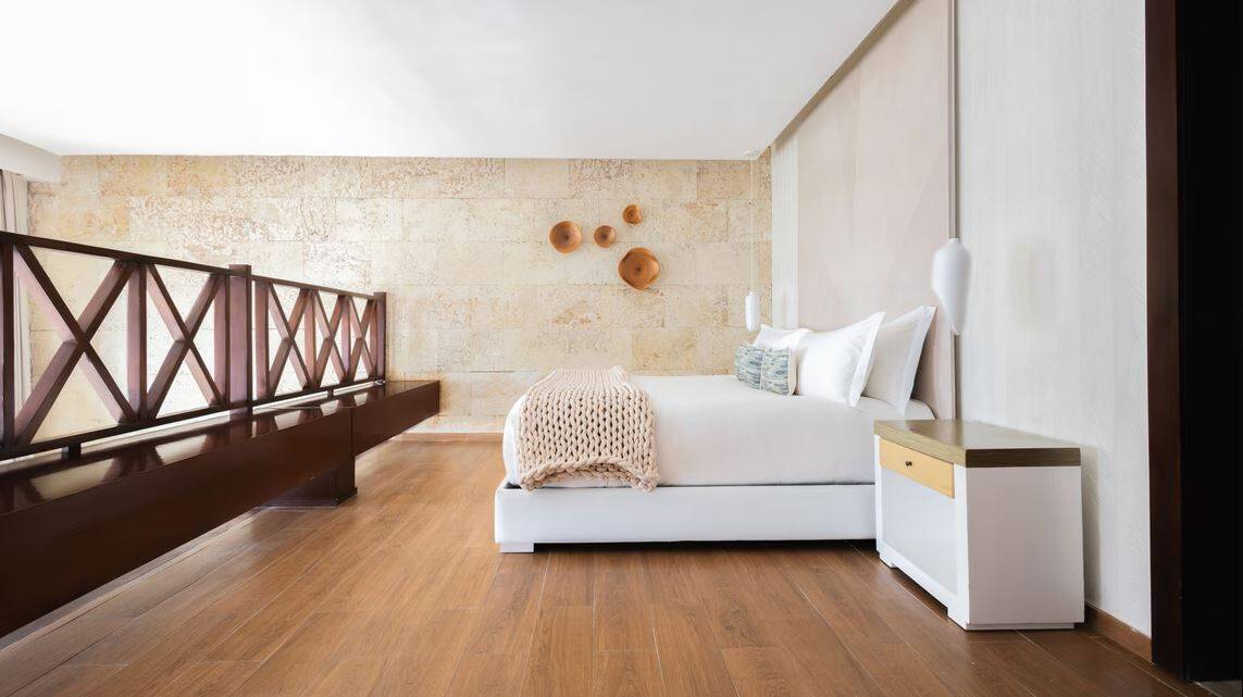 CASTLE ONE BEDROOM SUITE