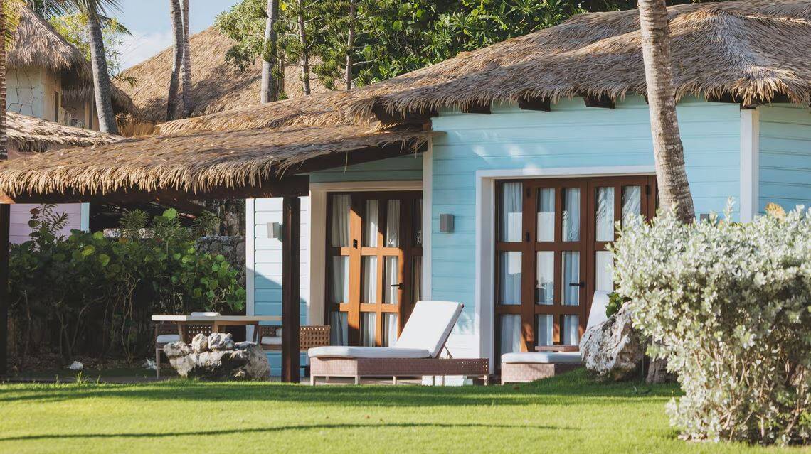 MONARCH VILLA OCEAN FRONT KING