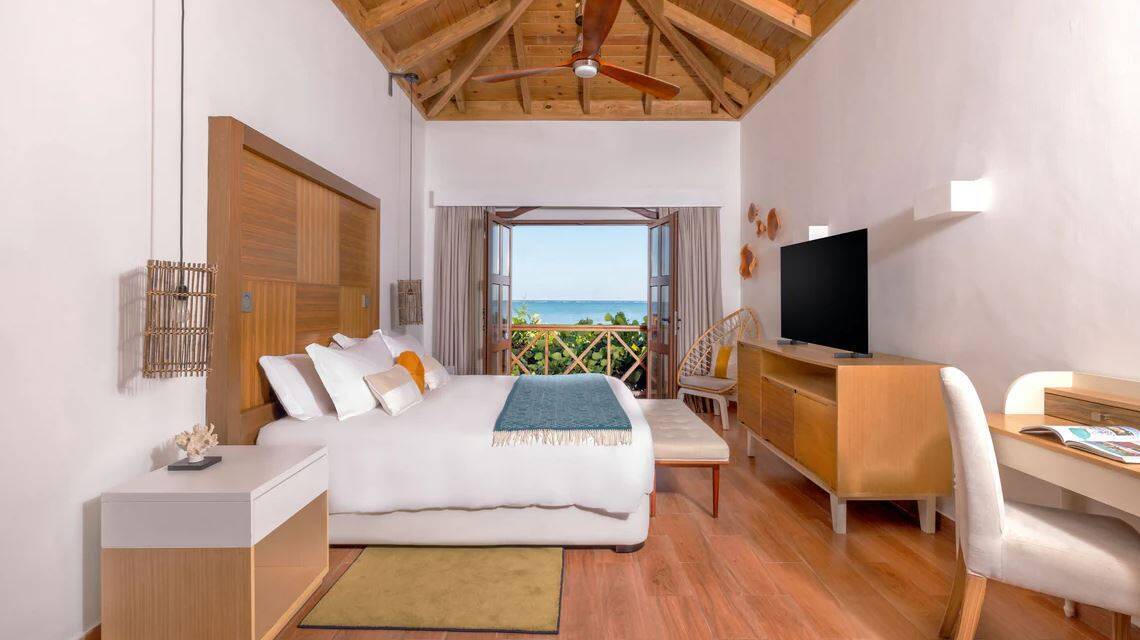 ROYAL VILLA