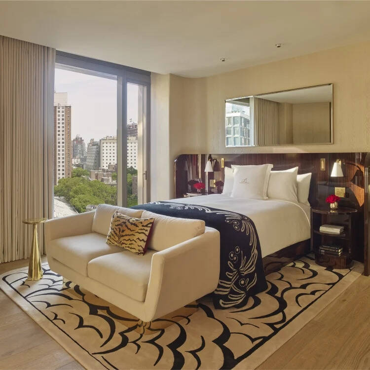 HIGH LINE QUEEN ONE BEDROOM SUITE