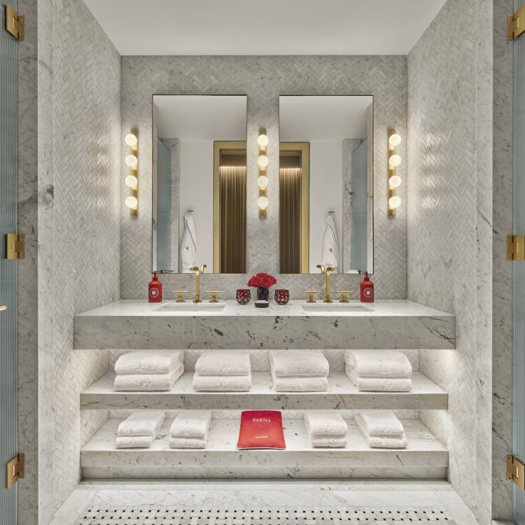 HUDSON SIGNATURE ONE BEDROOM SUITE