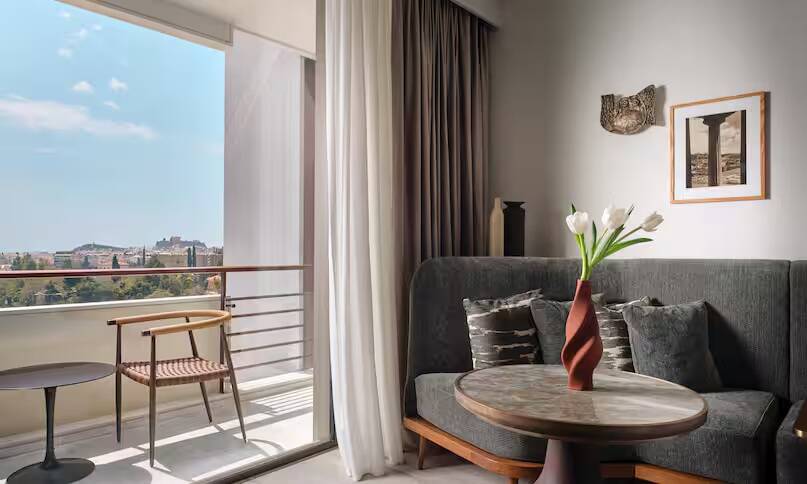 Twin Deluxe Room with Acropolis View-balcony