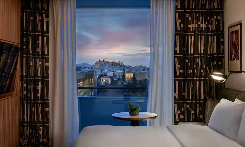 King Premier One Bedrm Suite Acropolis View