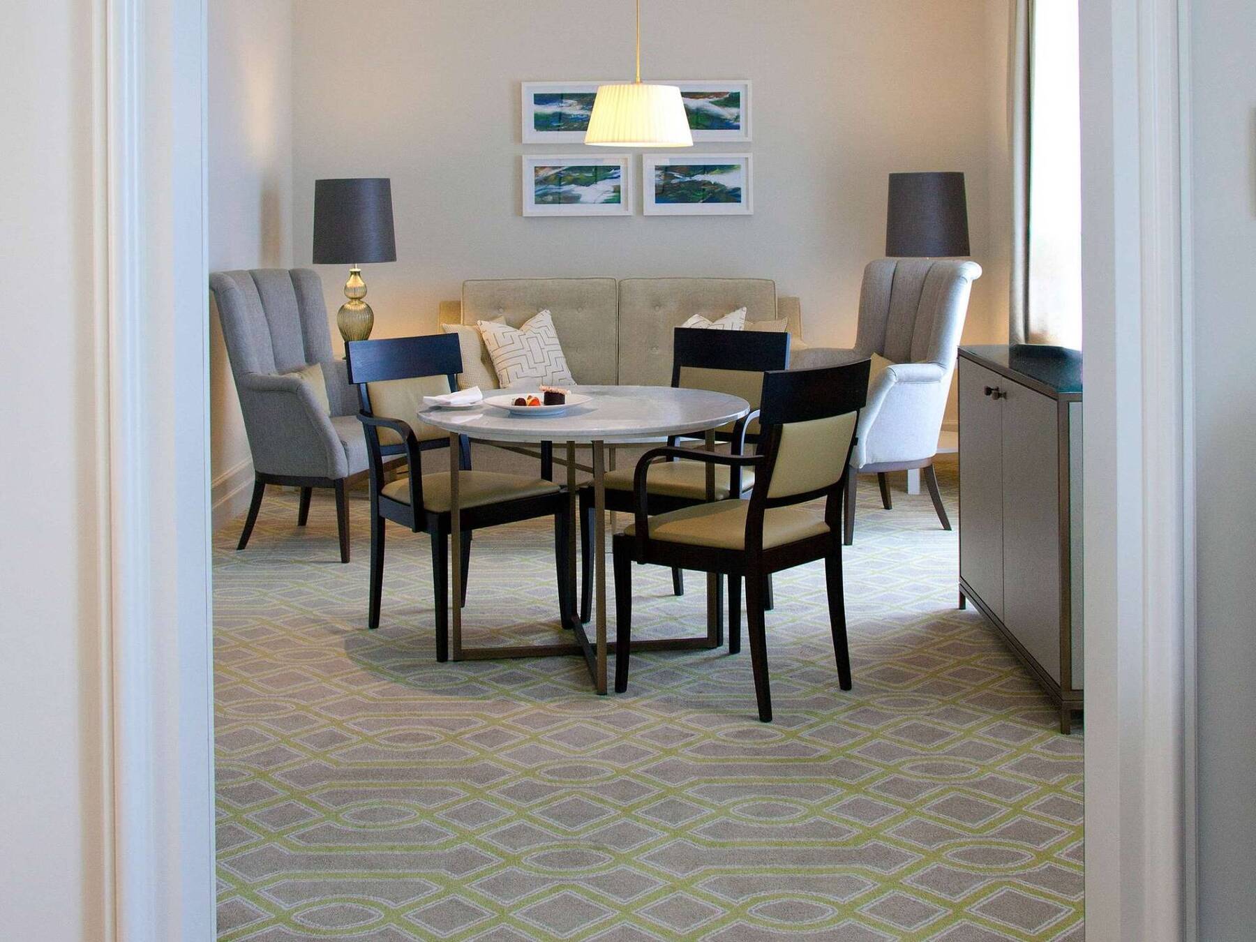 Junior Lake View Suite - Twin Beds