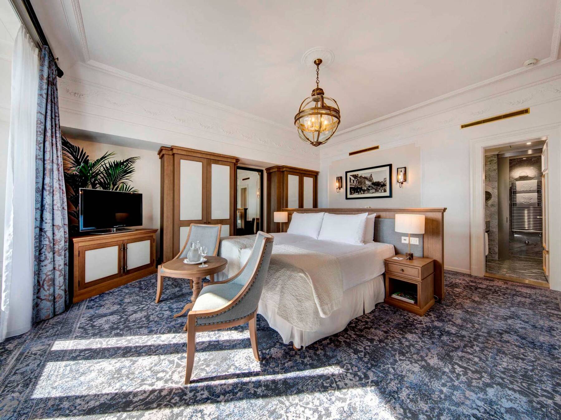 Bellevue Suite