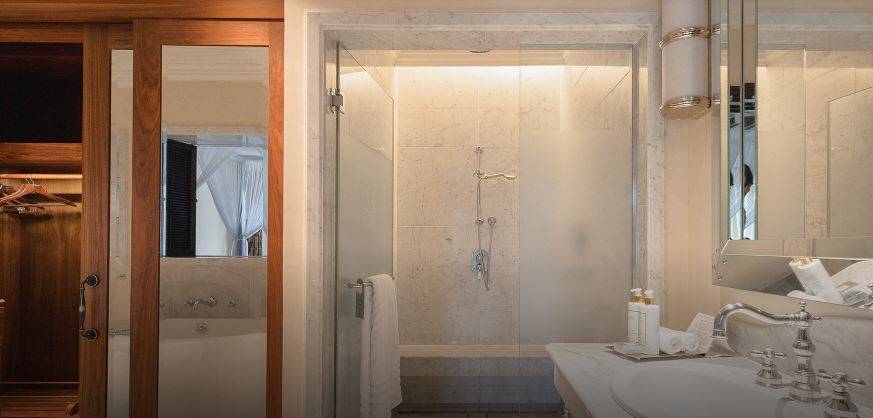 EXECUTIVE TWIN SUITE