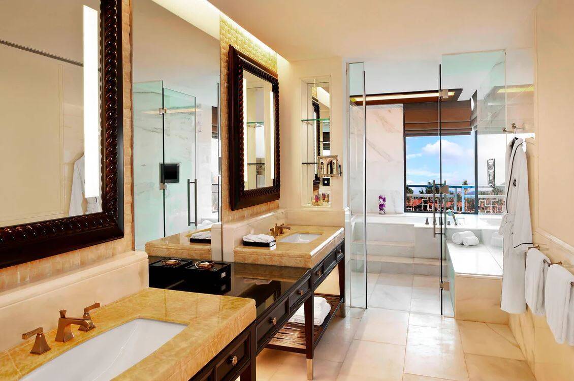 St.Regis Qingyue Bay View King Room