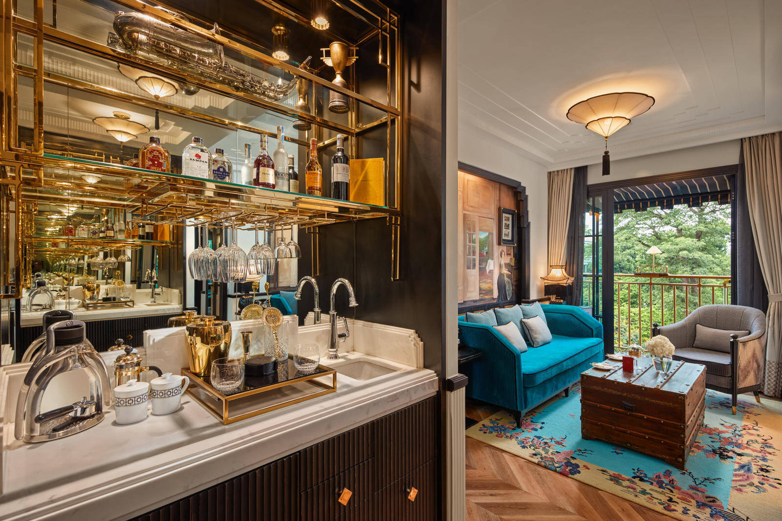 JUNIOR SUITE