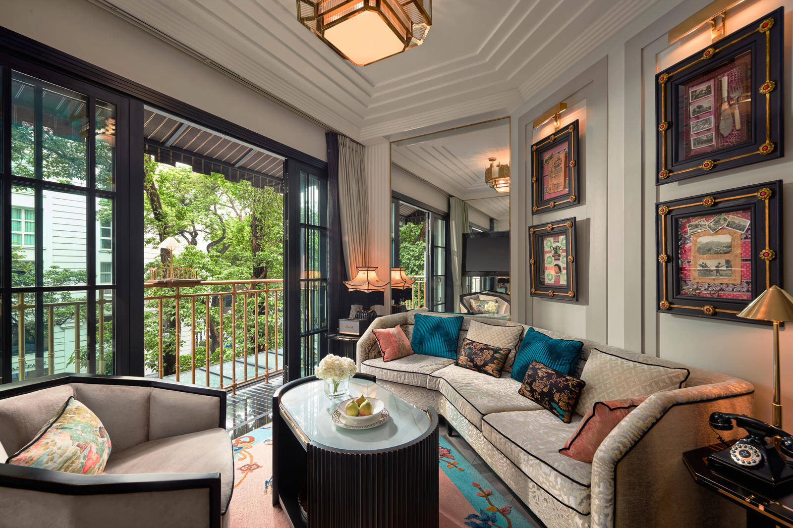 CAPELLA SUITE