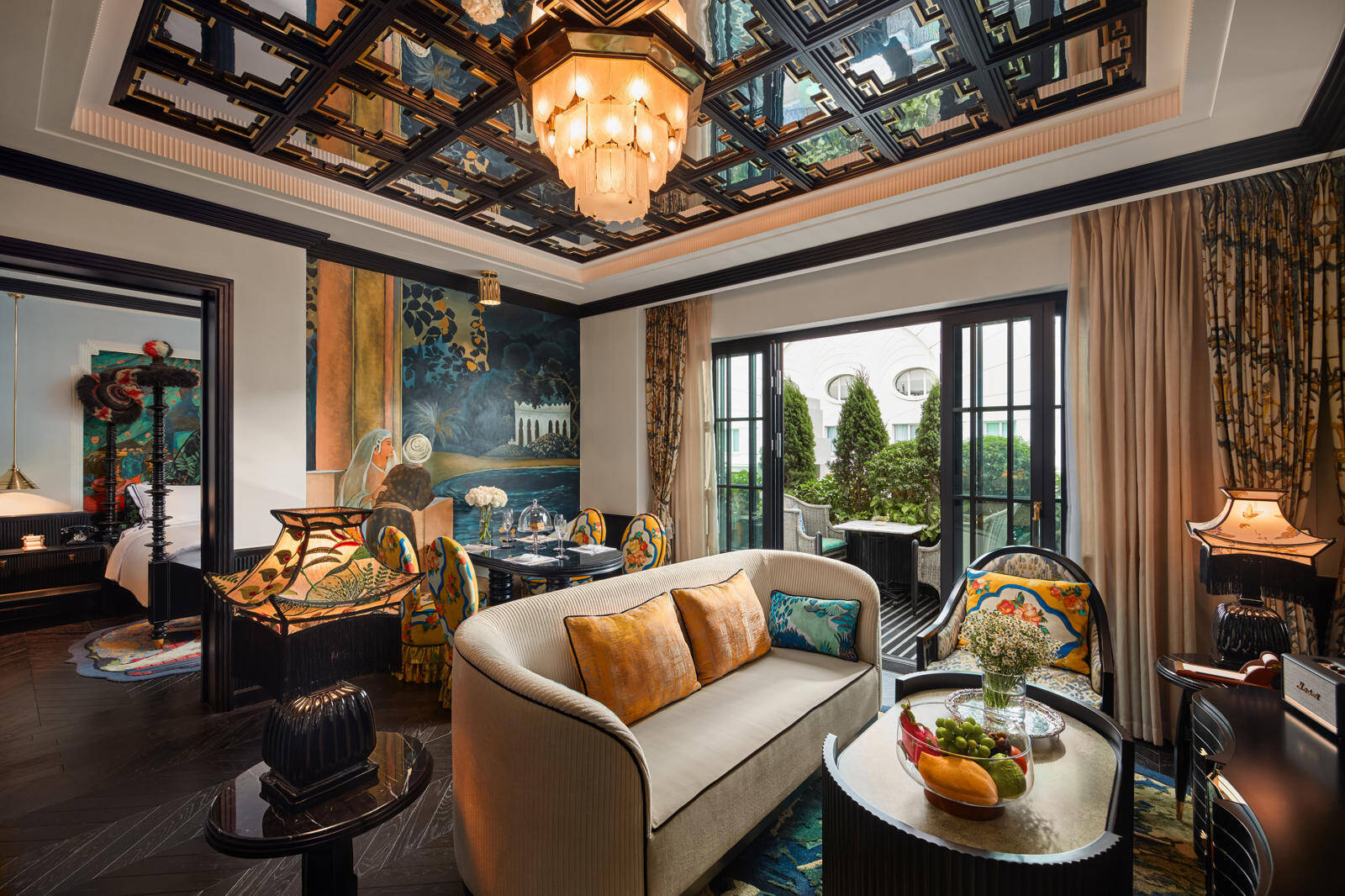 TWO BEDROOM ROYAL OPERA FAMILY SUITE