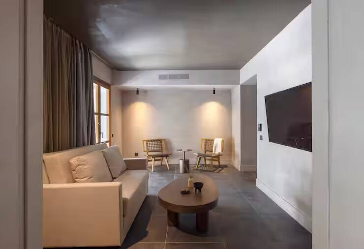 King Tropical Bungalow Suite
