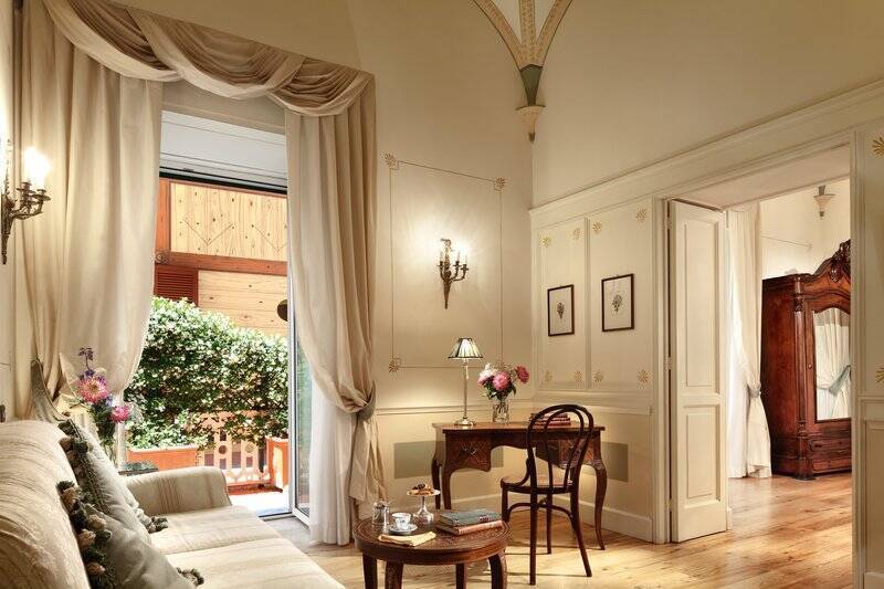 Deluxe Sea View Suite