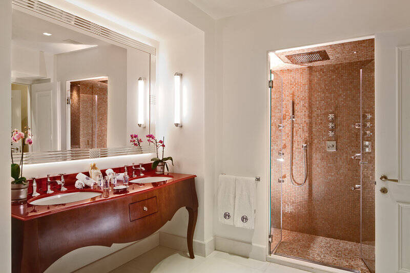 Dalla Two Bedroom Suite
