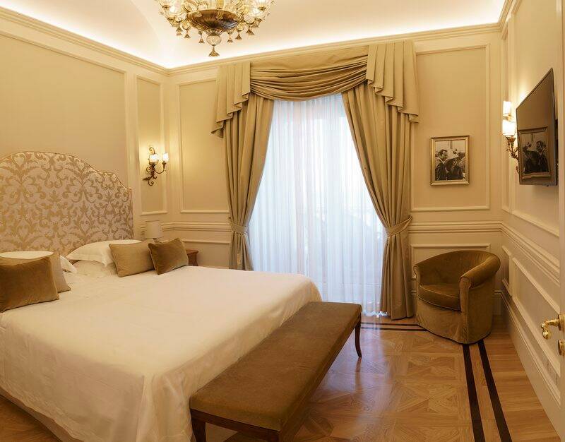 Be Excelsior Two Bedroom Suite