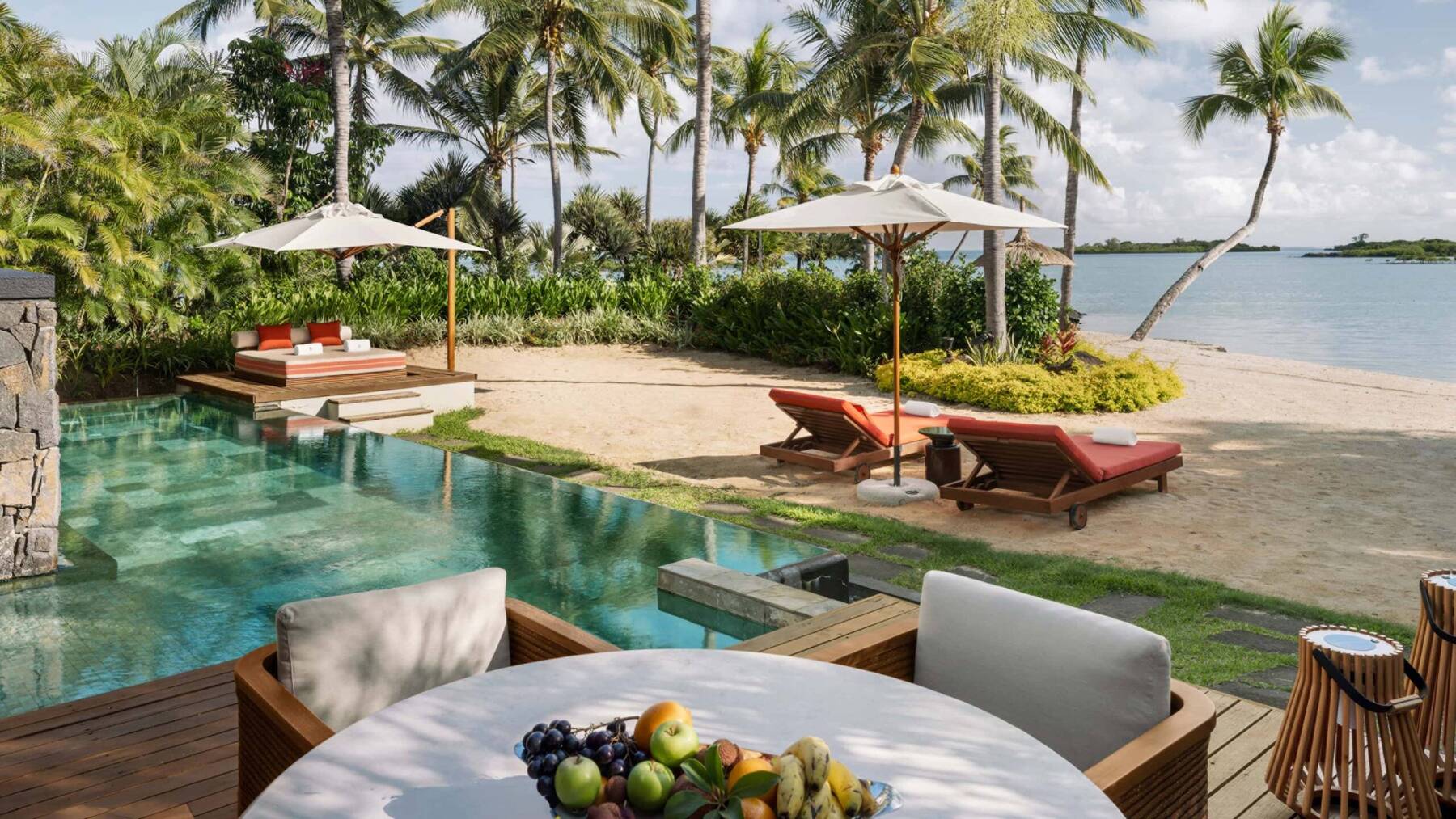 Premium Beach View Pool Villa King Bed